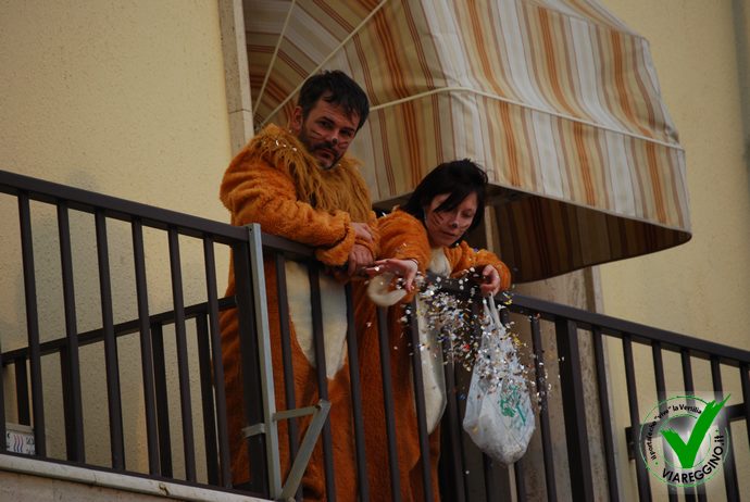 Ingrandisci la foto