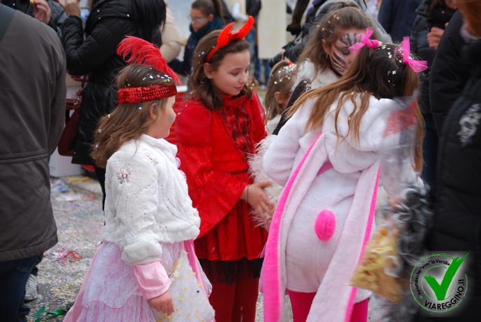 Ingrandisci la foto
