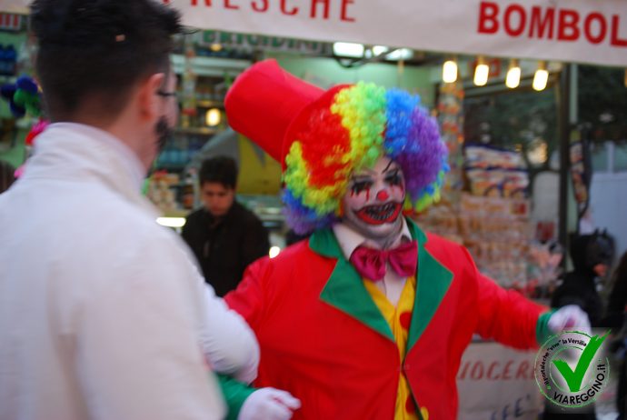 Ingrandisci la foto
