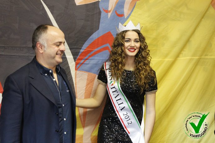 Ingrandisci la foto