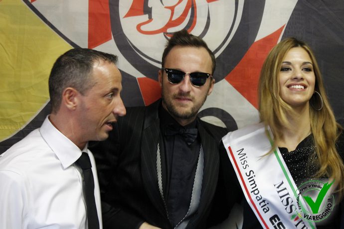 Ingrandisci la foto