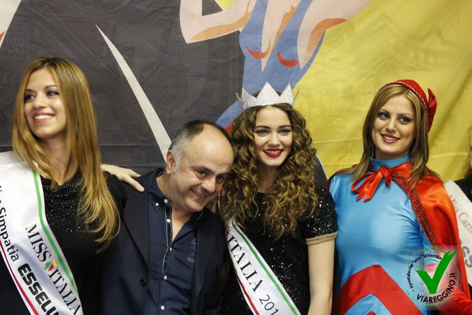 Ingrandisci la foto