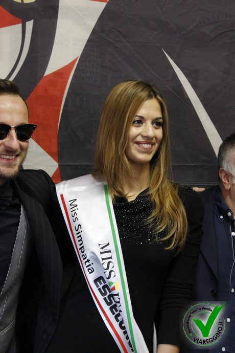 Ingrandisci la foto