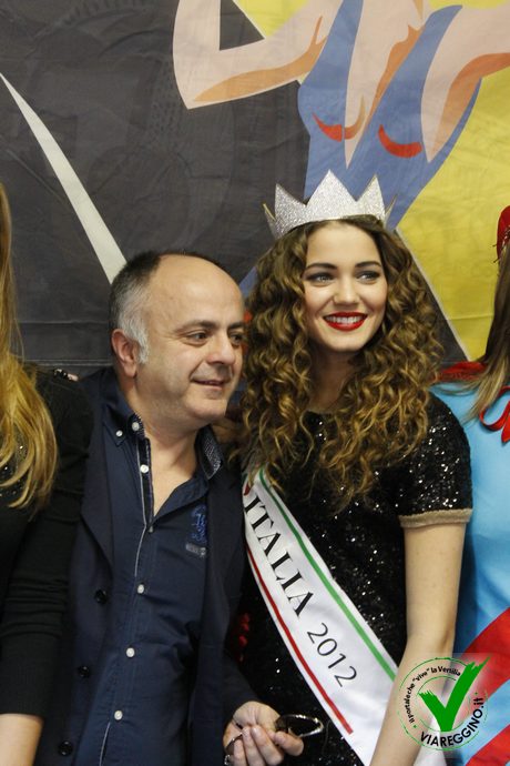 Ingrandisci la foto