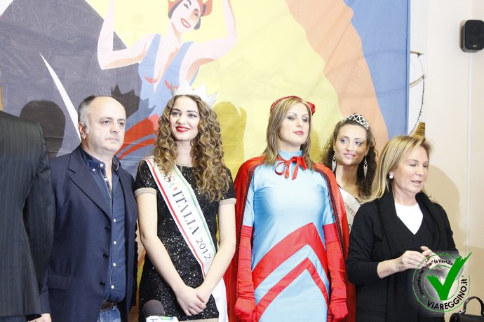 Ingrandisci la foto