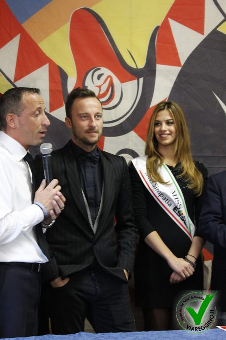 Ingrandisci la foto
