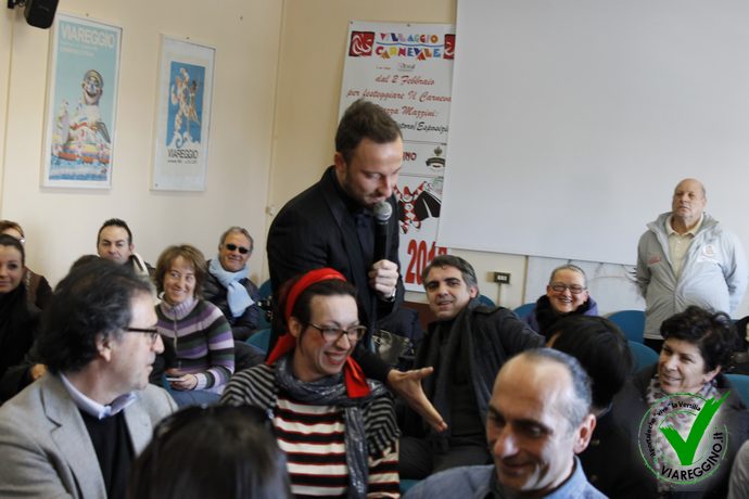 Ingrandisci la foto