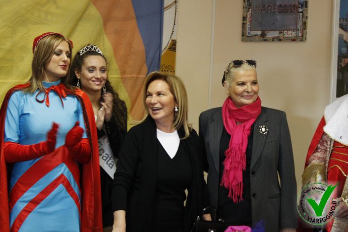 Ingrandisci la foto