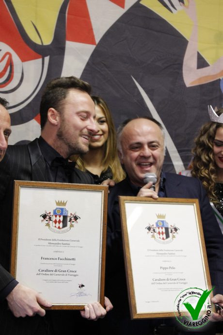 Ingrandisci la foto