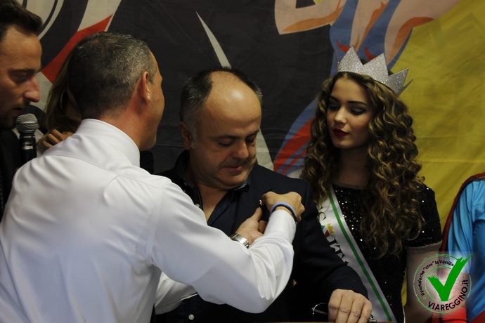 Ingrandisci la foto