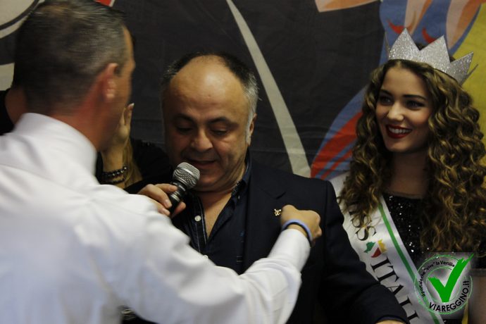 Ingrandisci la foto