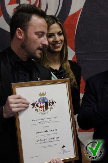 Ingrandisci la foto