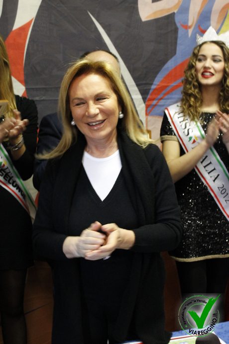 Ingrandisci la foto