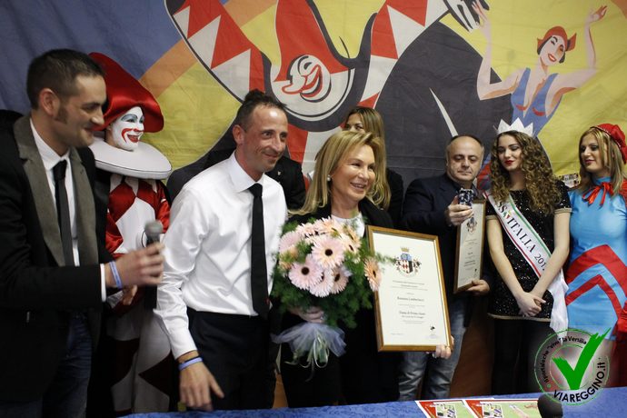 Ingrandisci la foto