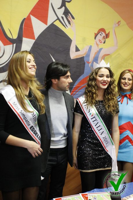 Ingrandisci la foto