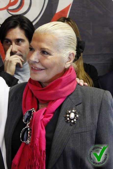 Ingrandisci la foto