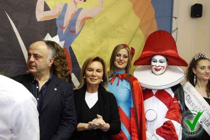 Ingrandisci la foto