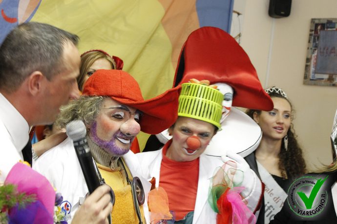 Ingrandisci la foto