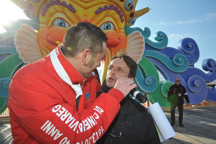 Ingrandisci la foto