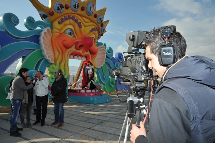 Ingrandisci la foto