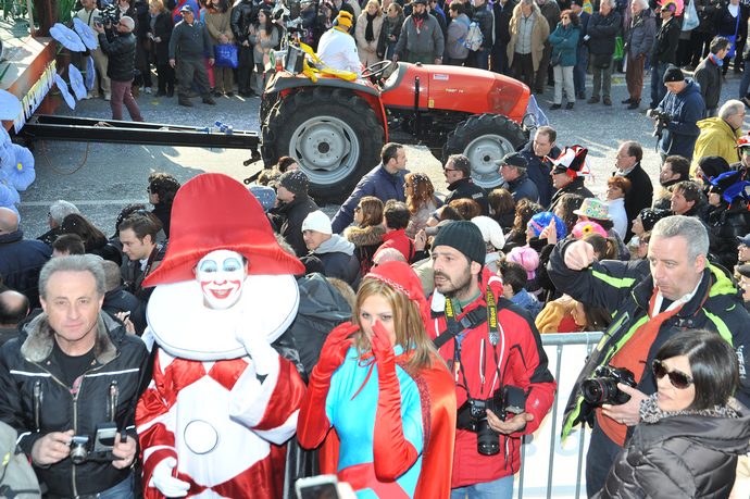 Ingrandisci la foto