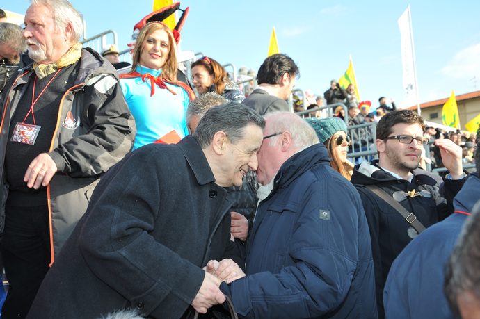 Ingrandisci la foto