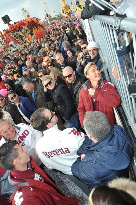 Ingrandisci la foto