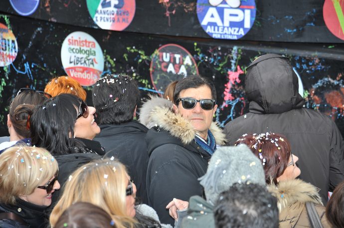 Ingrandisci la foto
