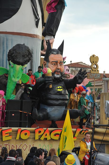 Ingrandisci la foto