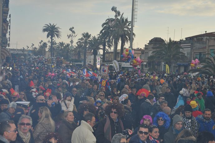Ingrandisci la foto