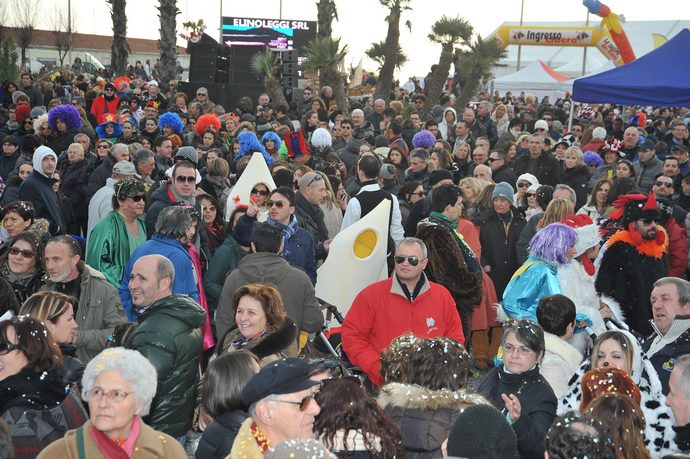 Ingrandisci la foto