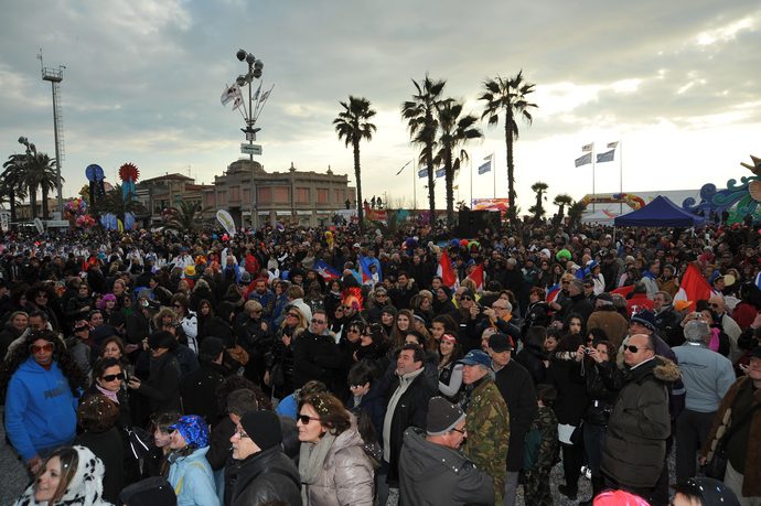 Ingrandisci la foto