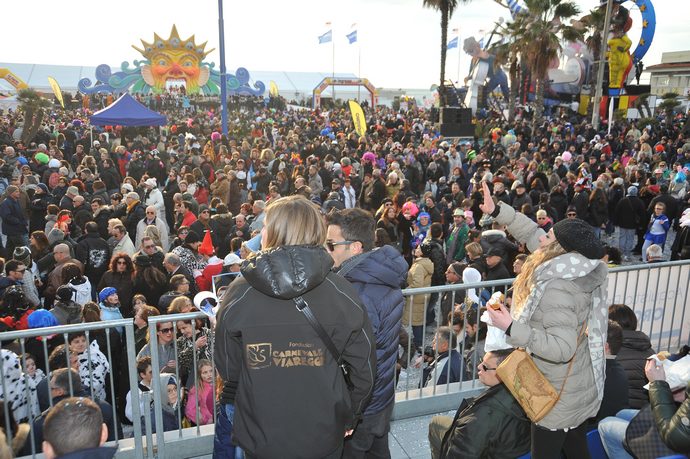 Ingrandisci la foto