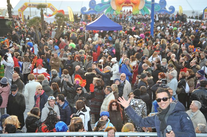 Ingrandisci la foto