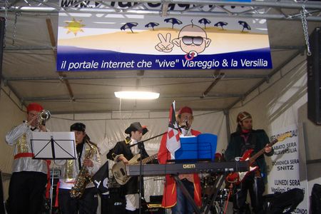 Ingrandisci la foto