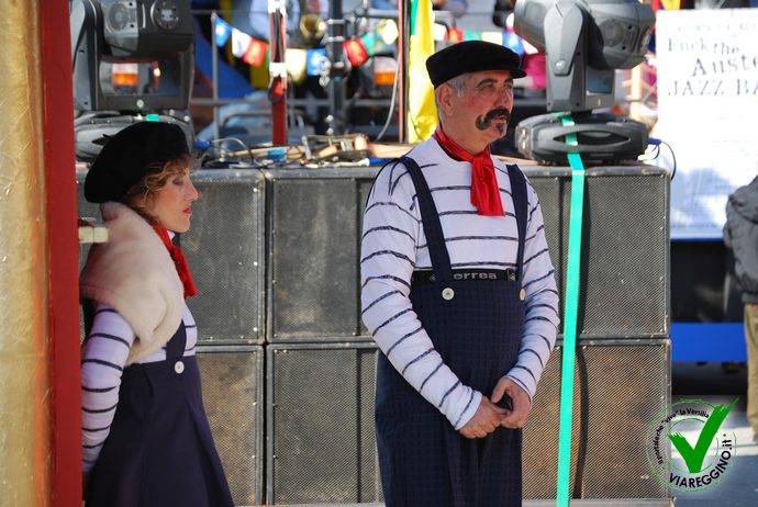 Ingrandisci la foto