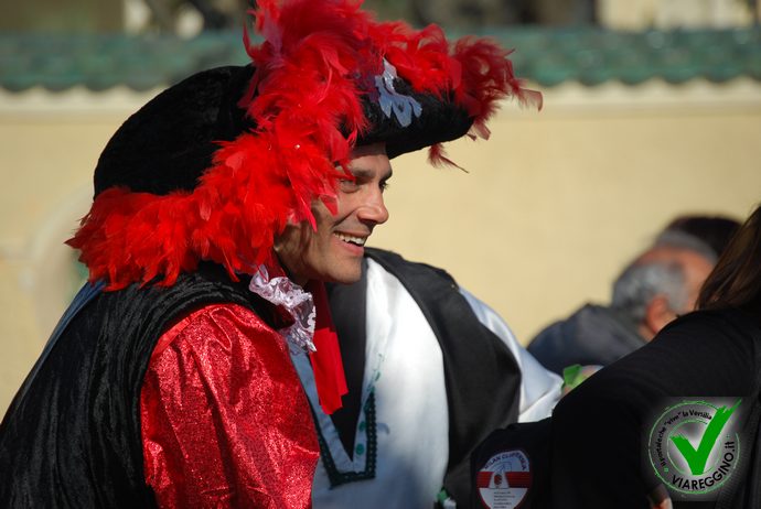 Ingrandisci la foto