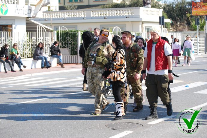 Ingrandisci la foto