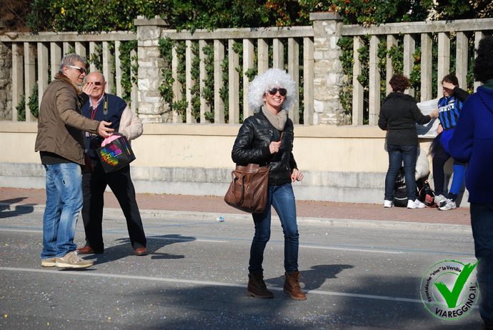 Ingrandisci la foto
