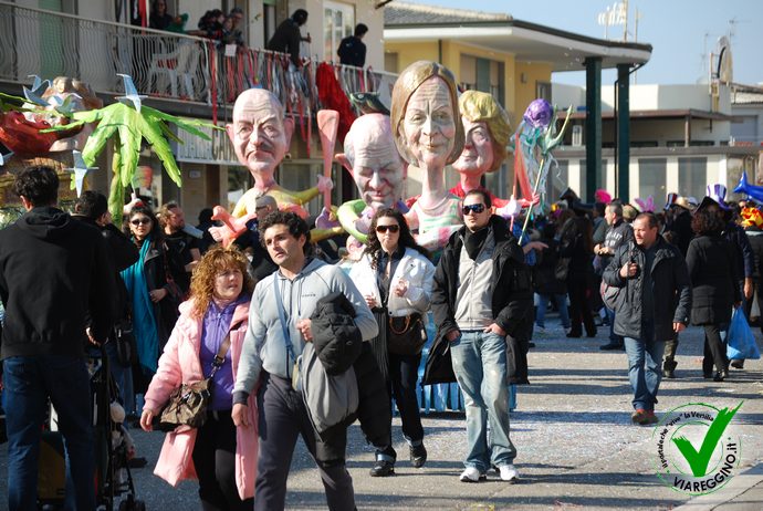 Ingrandisci la foto