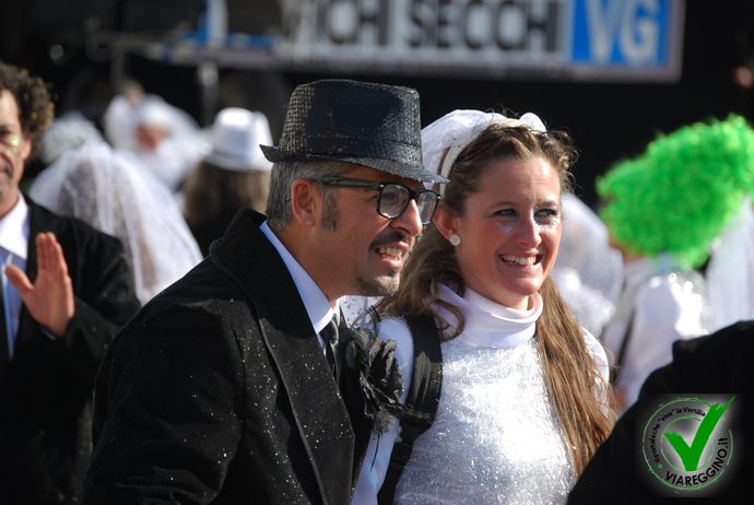 Ingrandisci la foto