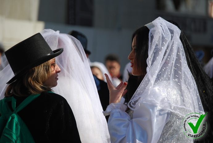 Ingrandisci la foto