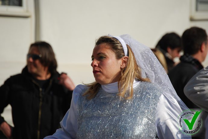 Ingrandisci la foto