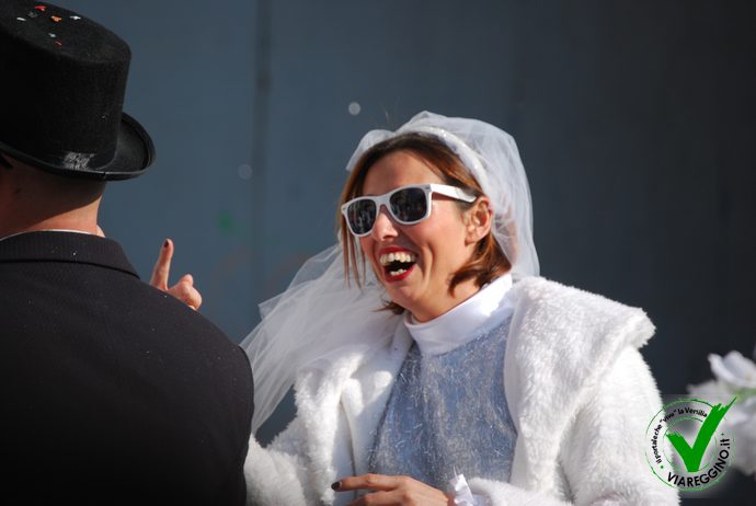 Ingrandisci la foto