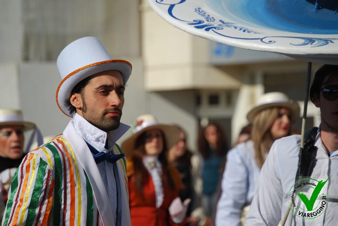 Ingrandisci la foto