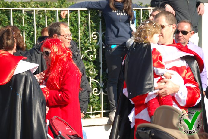 Ingrandisci la foto