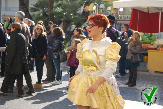 Ingrandisci la foto