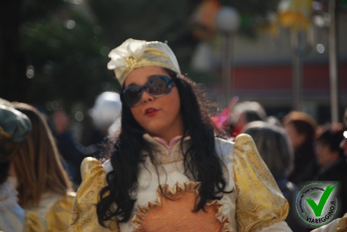 Ingrandisci la foto