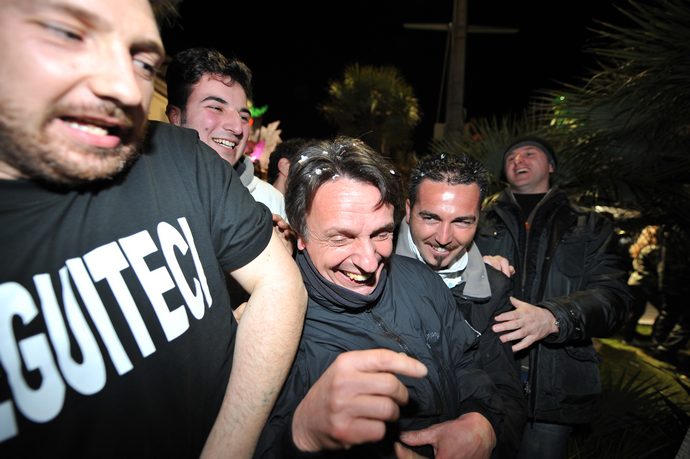 Ingrandisci la foto