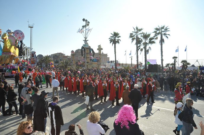 Ingrandisci la foto